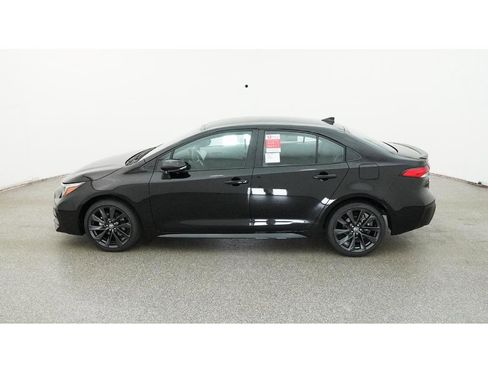 New 2026 Toyota Corolla SE image 3