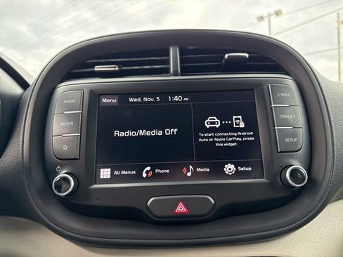 Used 2023 Kia Soul LX image 30