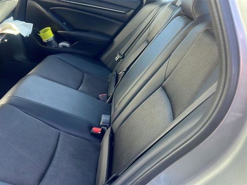 Used 2022 Honda Accord Sport image 8