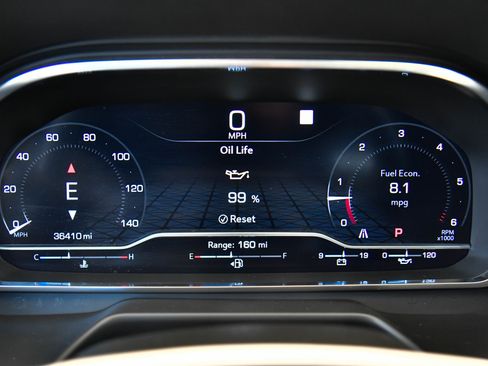 Used 2023 GMC Yukon XL SLE image 33