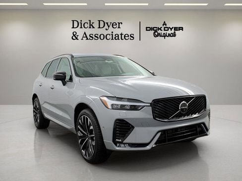 New 2026 Volvo XC60 B5 Ultra w/ Protection Package Premier image 9