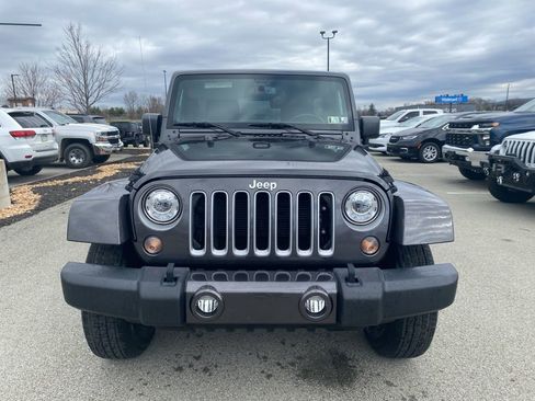 Used 2018 Jeep Wrangler Unlimited Sahara image 6