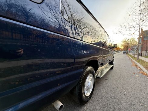 Used 2008 Ford E-350 and Econoline 350 XLT image 28
