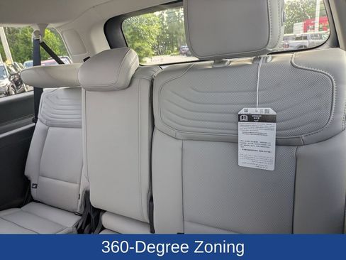 Certified 2025 Ford Expedition Max Platinum w/ Platinum Ultimate Package AWD/4WD image 18