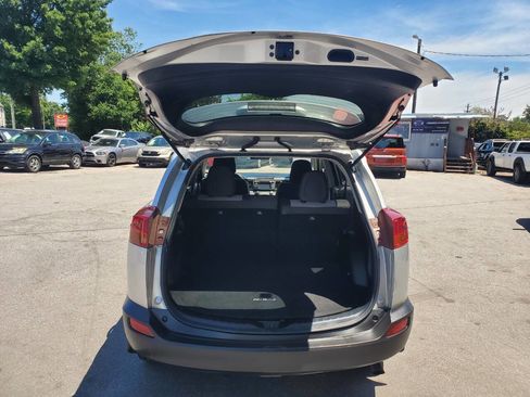 Used 2013 Toyota RAV4 XLE AWD/4WD image 17