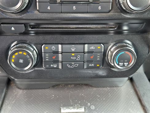 Used 2016 Ford F150 XLT w/ Equipment Group 302A Luxury AWD/4WD image 17
