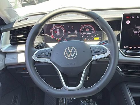 New 2026 Volkswagen Tiguan SE AWD/4WD image 14