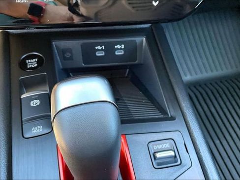Certified 2025 Nissan Kicks SR FWD image 29
