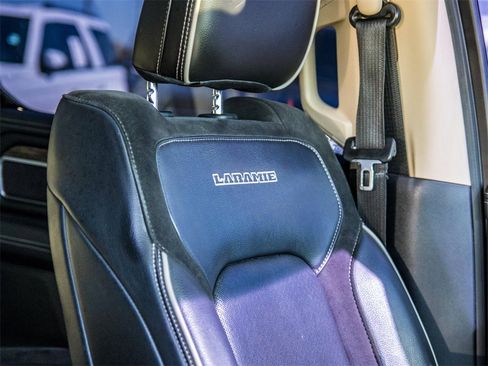 Used 2019 RAM 1500 Laramie image 16