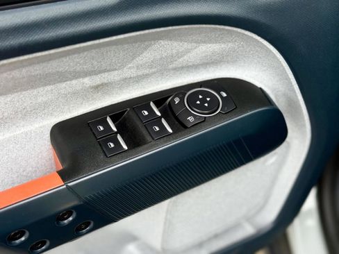 Used 2022 Ford Maverick XLT w/ XLT Luxury Package image 11