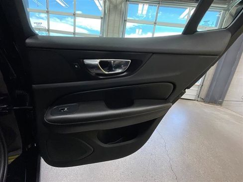 Used 2022 Volvo S60 B5 Inscription FWD image 24
