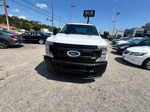 Used 2022 Ford F250 XL w/ Power Equipment Group AWD/4WD image 5