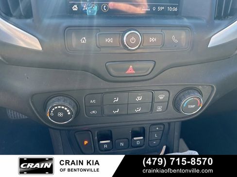 Used 2018 GMC Terrain SLE image 31