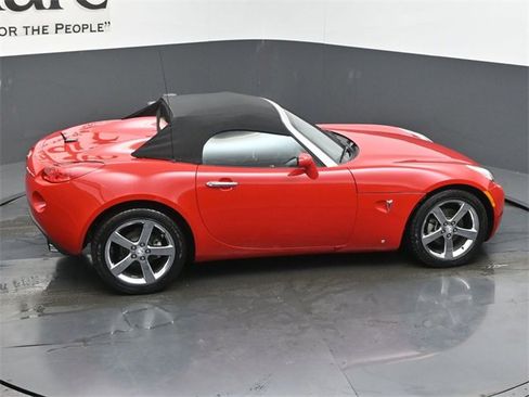 Used 2007 Pontiac Solstice GXP w/ Premium Package image 30