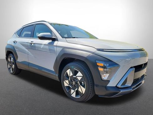 Used 2024 Hyundai Kona SEL FWD image 7