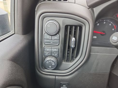 Used 2024 Chevrolet Silverado 2500 Custom w/ Custom Value Package AWD/4WD image 39
