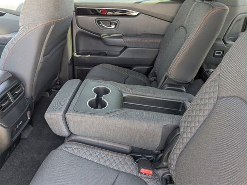 New 2025 Honda Pilot Sport image 9