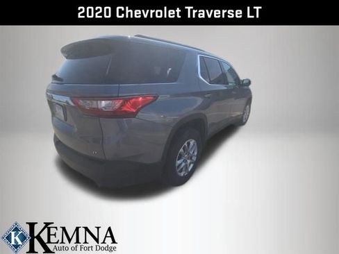 Used 2020 Chevrolet Traverse LT image 5
