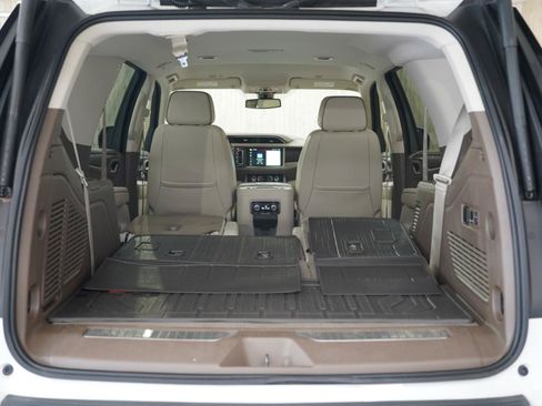 Used 2022 GMC Yukon Denali AWD/4WD image 38