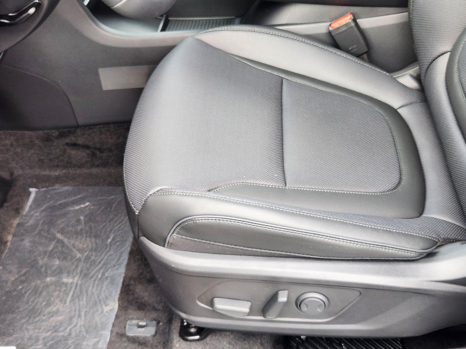 New 2026 Hyundai Tucson Limited AWD/4WD image 9