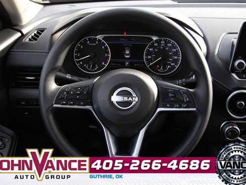Used 2025 Nissan Sentra SV image 28