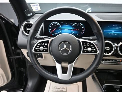 Used 2021 Mercedes-Benz GLB 250 4MATIC image 15