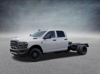 New 2025 RAM 3500 Tradesman AWD/4WD video 2
