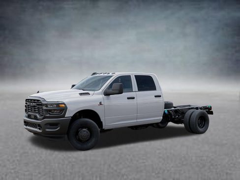 New 2025 RAM 3500 Tradesman AWD/4WD image 2