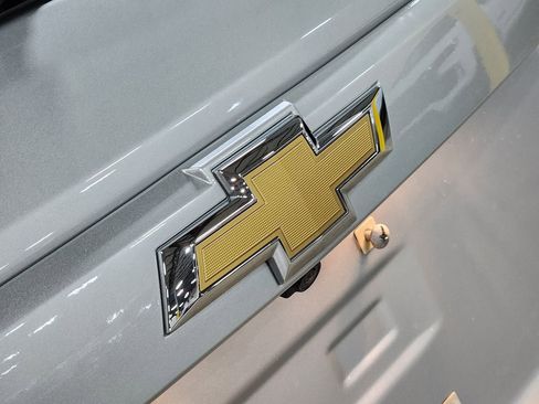 Used 2022 Chevrolet Trax LS w/ Tint and Cruise Package image 25