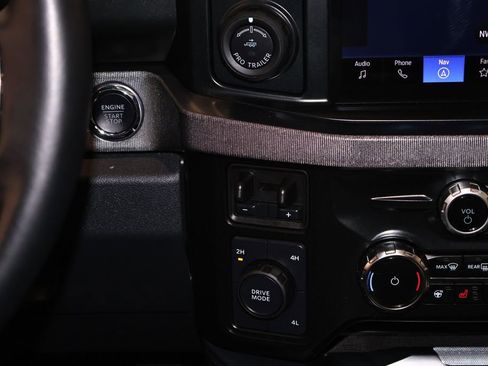 Certified 2025 Ford F450 Platinum AWD/4WD image 30