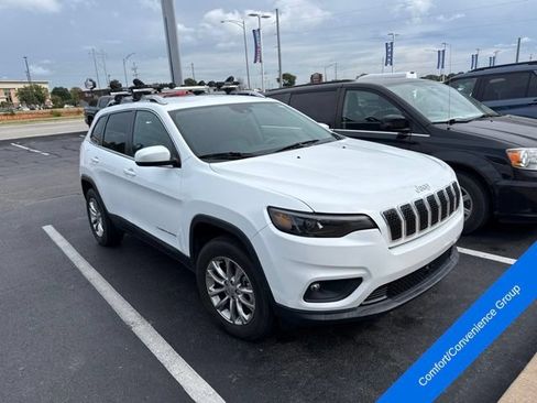 Used 2021 Jeep Cherokee Latitude Lux w/ Comfort/Convenience Group AWD/4WD image 3
