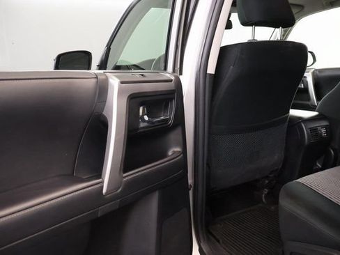 Used 2024 Toyota 4Runner SR5 AWD/4WD image 28