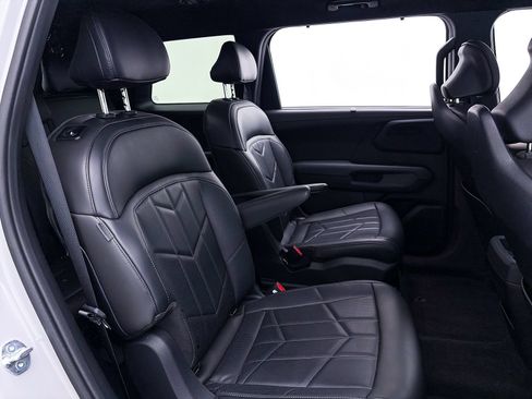 Used 2027 Kia Telluride EX X-Line w/ Towing Package AWD/4WD image 39