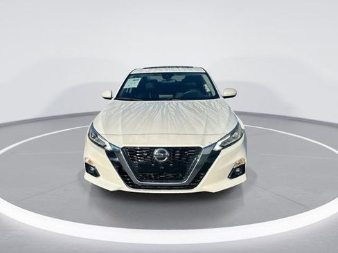 Used 2022 Nissan Altima 2.5 SL FWD image 10