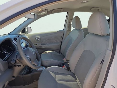 Used 2014 Nissan Versa FWD image 13