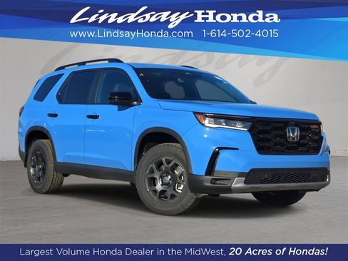 New 2025 Honda Pilot TrailSport image 1