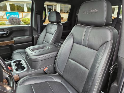 Used 2021 Chevrolet Silverado 1500 High Country w/ Technology Package image 14