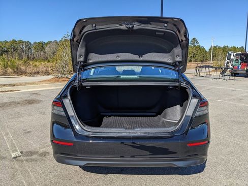 Used 2024 Honda Accord EX image 34