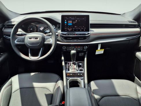 New 2026 Jeep Compass Trailhawk image 8