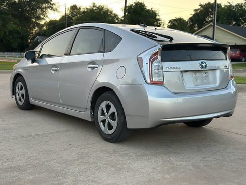 Used 2014 Toyota Prius Three FWD image 7