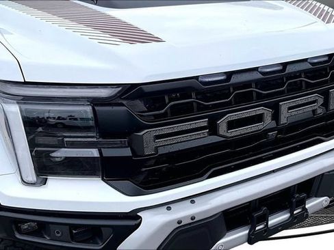 Used 2025 Ford F150 Raptor AWD/4WD image 34