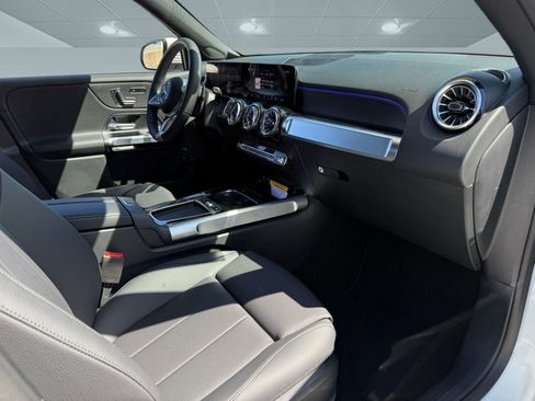 New 2026 Mercedes-Benz GLB 250 image 19