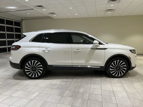Used 2022 Lincoln Nautilus Black Label AWD/4WD image 6