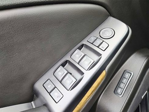 Used 2017 GMC Yukon Denali w/ Open Road Package image 42