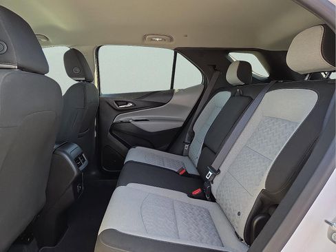 Used 2024 Chevrolet Equinox LT image 10