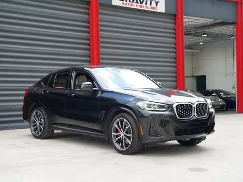Used 2022 BMW X4 xDrive30i w/ M Sport Package 2 AWD/4WD image 9