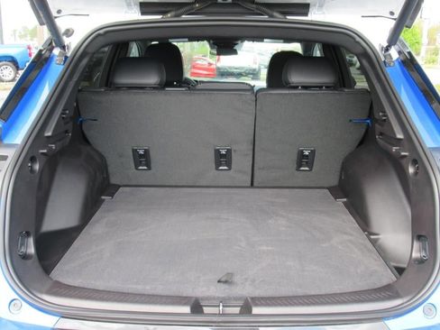 New 2025 Chevrolet Equinox EV LT w/ Convenience Package image 29