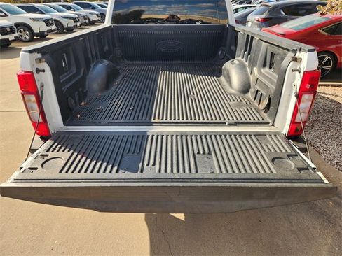 Used 2022 Ford F250 XLT w/ FX4 Off-Road Package image 19