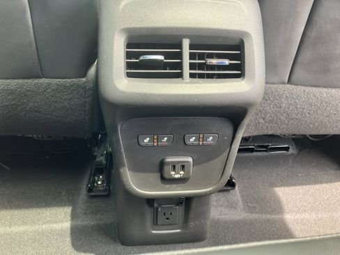 Used 2019 Chevrolet Equinox Premier FWD image 37