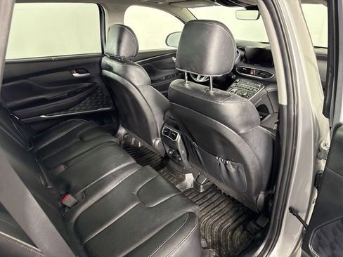 Used 2022 Hyundai Santa Fe Limited image 16